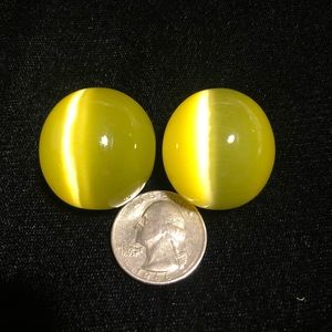 Cat’s eye stones